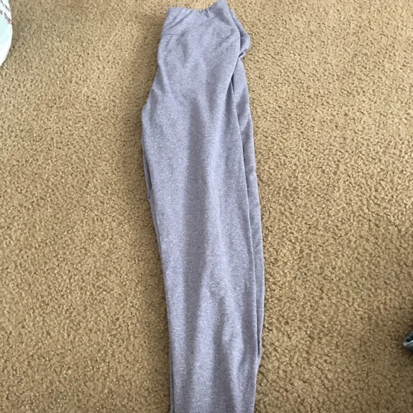 Lularoe heather gray leggings - Picture 1 of 2